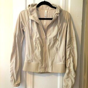 Lululemon hooded lightweight jacket. Zipped hoodie. 4